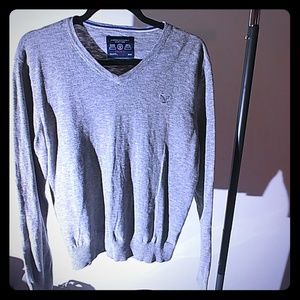 AEO Medium v-neck sweater